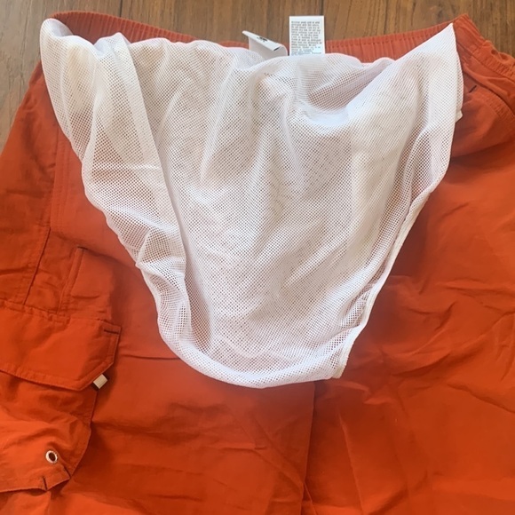 Columbia Men’s Orange Cargo Swim Trunks Shorts Size L - Picture 5 of 6